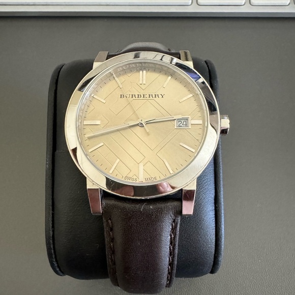 Burberry Watch - Picture 1 of 4